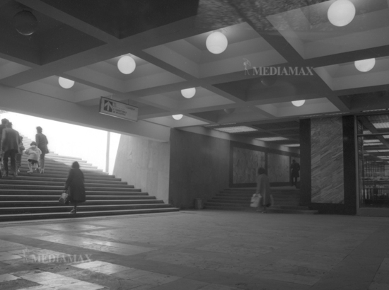 Подземный переход и станция метро «Еритасардакан»: живая история